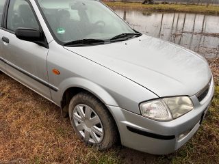 bontott MAZDA 323 Homlokfal (Üres lemez)