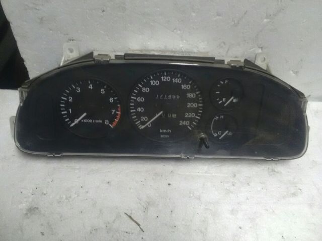 bontott MAZDA 323 Kilométeróra