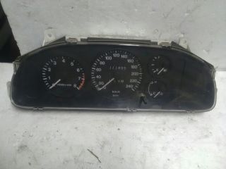 bontott MAZDA 323 Kilométeróra