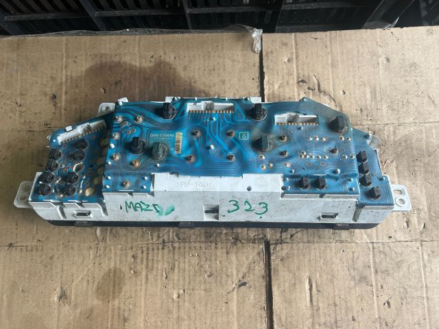 bontott MAZDA 323 Kilométeróra