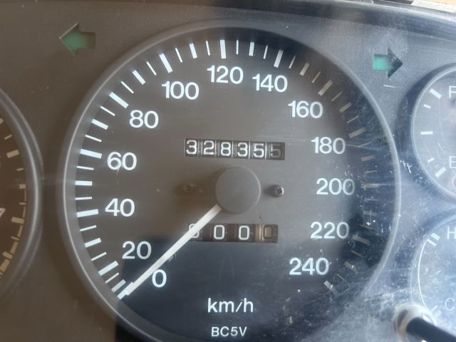 bontott MAZDA 323 Kilométeróra