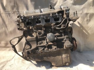 bontott MAZDA 323 Motor (Fűzött blokk hengerfejjel)