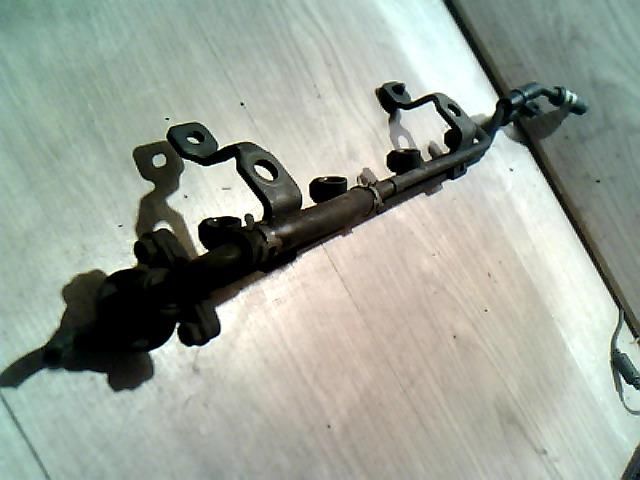 bontott MAZDA 323 Nagynyomású Üzemanyag Gyűjtőcső