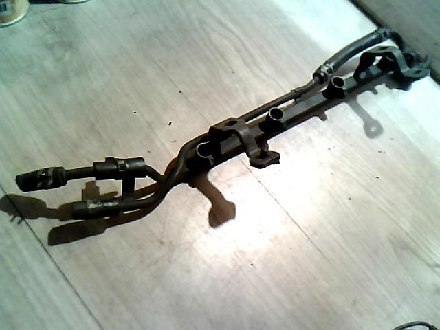 bontott MAZDA 323 Nagynyomású Üzemanyag Gyűjtőcső