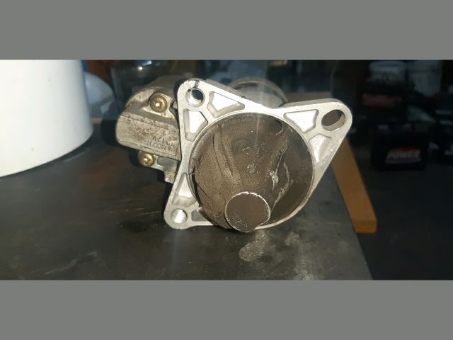 bontott MAZDA 323 Önindító