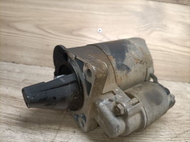 bontott MAZDA 323 Önindító