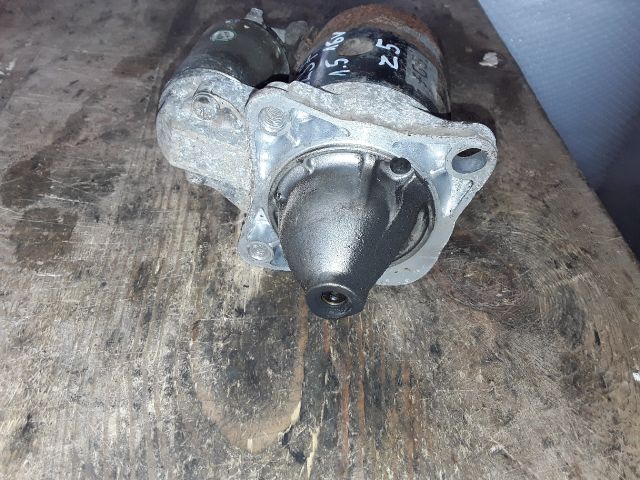 bontott MAZDA 323 Önindító