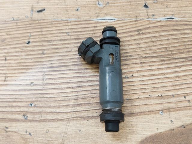 bontott MAZDA 323 Porlasztó (1 db)