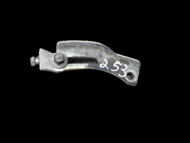 bontott MAZDA 323 Szíjfeszítő Görgő