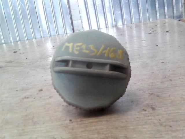 bontott MAZDA 323 Tanksapka