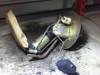 bontott MAZDA 323 Üzemanyag Szivattyú