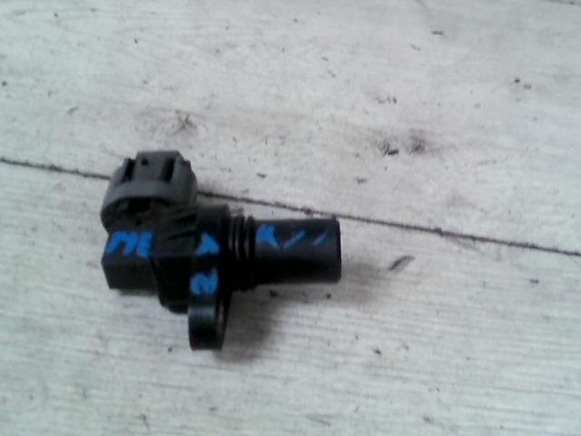 bontott MAZDA 323 Vezérműtengely Fordulatszám Jeladó