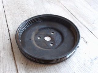 bontott MAZDA 323 Vízpumpa Szíjtárcsa