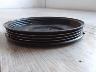 bontott MAZDA 323 Vízpumpa Szíjtárcsa