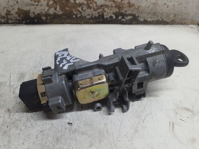 bontott MAZDA 323 Gyújtáskapcsoló Házzal