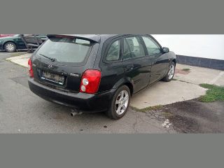 bontott MAZDA 323 Jobb első Csonkállvány