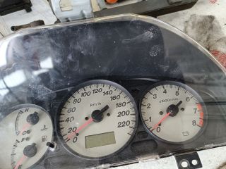 bontott MAZDA 323 Kilométeróra