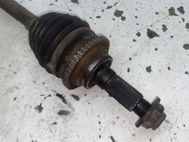 bontott MAZDA 323 Bal Féltengely