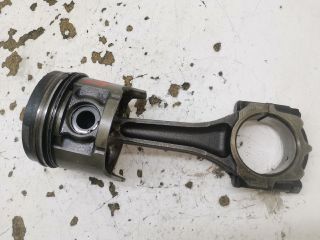 bontott MAZDA 323 Dugattyú és Hajtókar