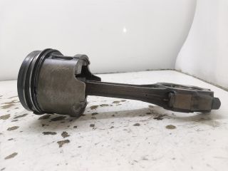 bontott MAZDA 323 Dugattyú és Hajtókar