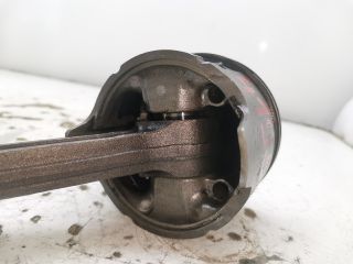 bontott MAZDA 323 Dugattyú és Hajtókar