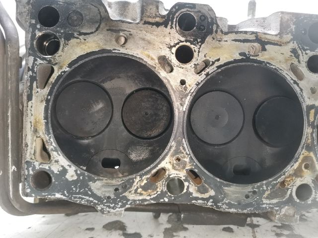 bontott MAZDA 323 Hengerfej