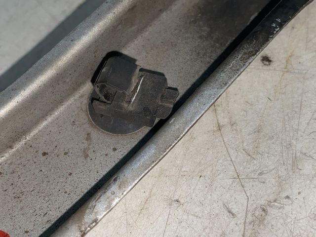 bontott MAZDA 323 Homlokfal (Üres lemez)