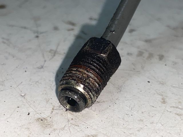 bontott MAZDA 323 Kuplung Cső