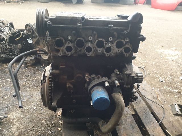 bontott MAZDA 323 Motor (Fűzött blokk hengerfejjel)