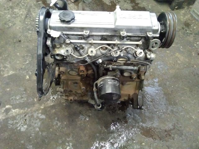 bontott MAZDA 323 Motor (Fűzött blokk hengerfejjel)