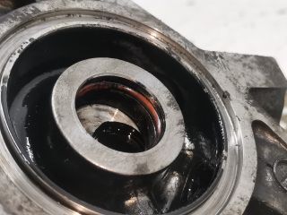 bontott MAZDA 323 Olajhűtő