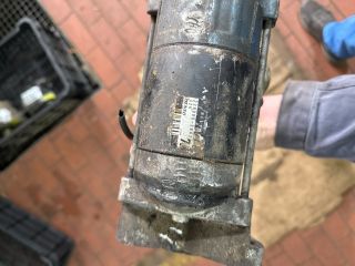 bontott MAZDA 323 Önindító