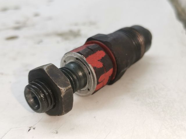 bontott MAZDA 323 Porlasztó (1 db)