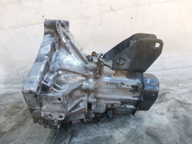 bontott MAZDA 323 Váltó (Mechanikus)