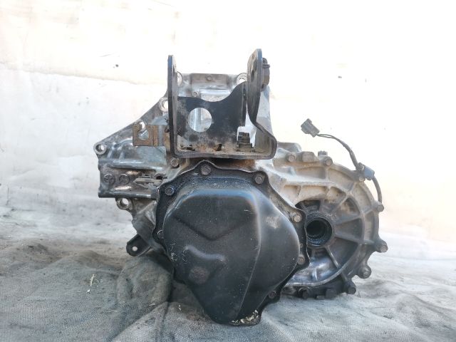 bontott MAZDA 323 Váltó (Mechanikus)
