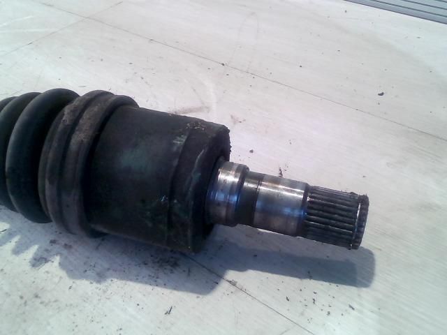 bontott MAZDA 323 Bal Féltengely