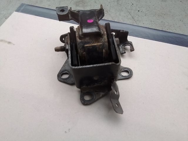 bontott MAZDA 323 Motor Tartó Bak (Fém)