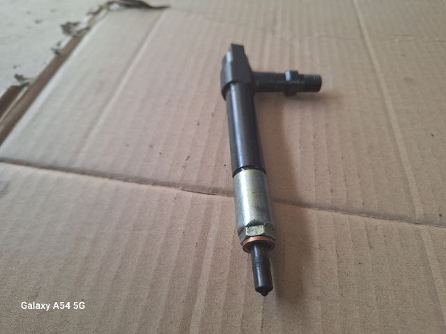 bontott MAZDA 323 Porlasztó (1 db)