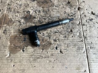 bontott MAZDA 323 Porlasztó (1 db)