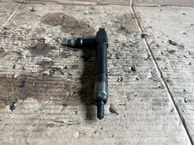 bontott MAZDA 323 Porlasztó (1 db)