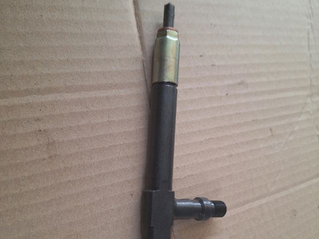 bontott MAZDA 323 Porlasztó (1 db)