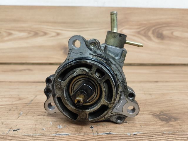 bontott MAZDA 323 Vákumpumpa