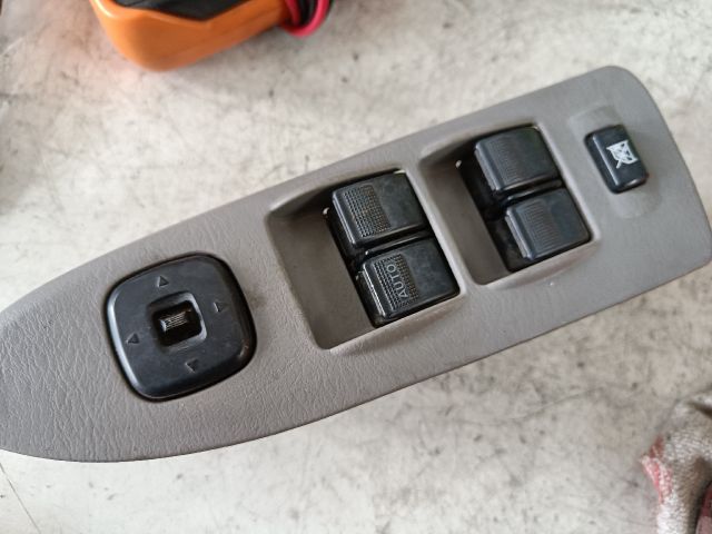 bontott MAZDA 323 Ablakemelő Kapcsoló Négyes / Kettes