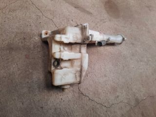 bontott MAZDA 323 Ablakmosó Tartály