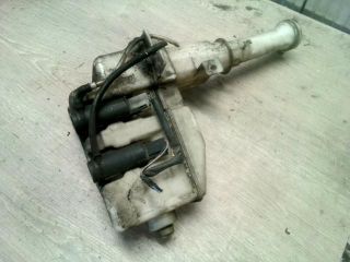 bontott MAZDA 323 Ablakmosó Tartály