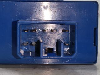 bontott MAZDA 323 Ablaktörlő Relé