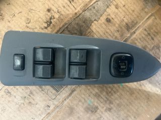 bontott MAZDA 323 Bal első Ablakemelő Kapcsoló