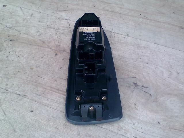 bontott MAZDA 323 Bal első Ablakemelő Kapcsoló