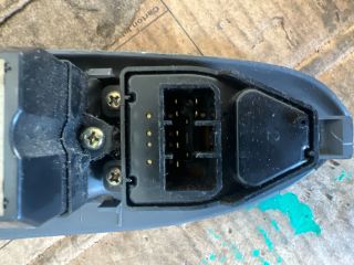 bontott MAZDA 323 Bal első Ablakemelő Kapcsoló