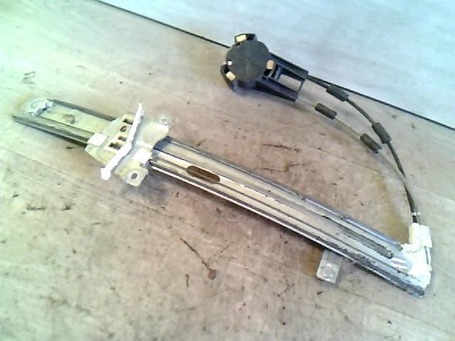 bontott MAZDA 323 Bal első Ablakemelő Szerkezet (Mechanikus)